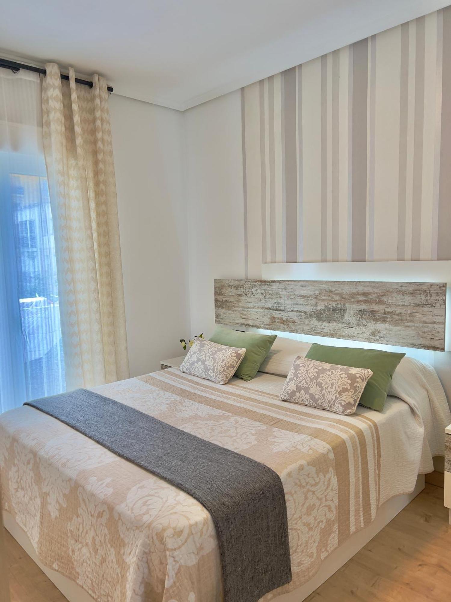 Cozy Apartment In Valencia! Wi-Fi ! Ngoại thất bức ảnh